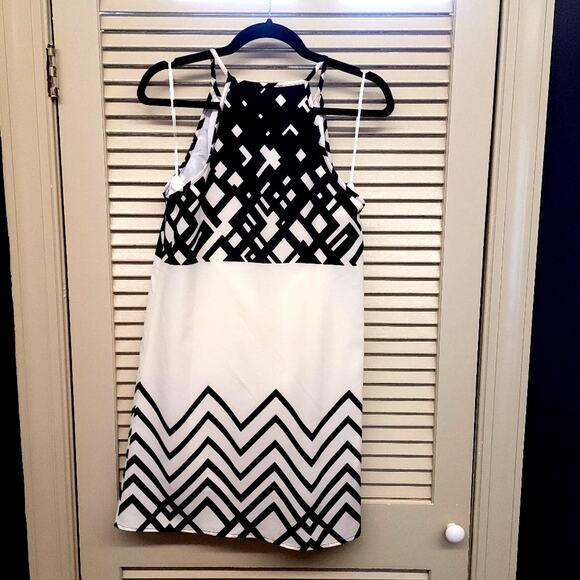 Skies are blue dress black and white size small - Picture 2 of 2
